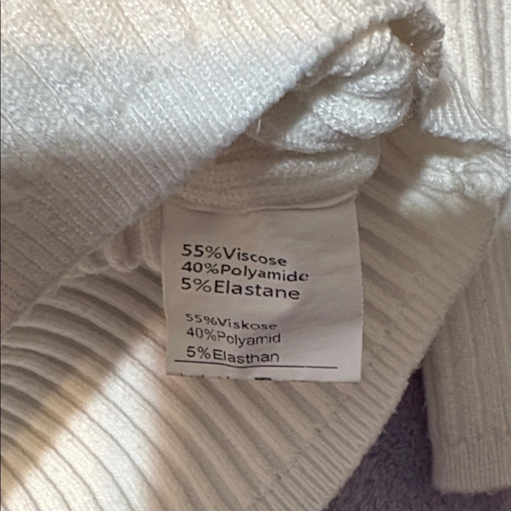 White Ribbed Knit Collared Sweater - Picture 4 of 8
